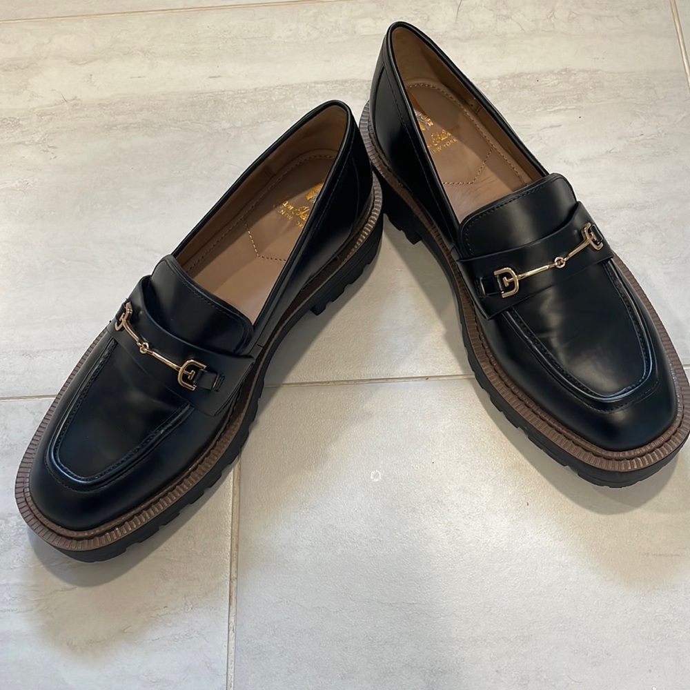 Sam Edelman Black Loafers with Gold Accents - Picture 2 of 3